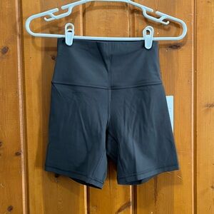 lululemon align shorts